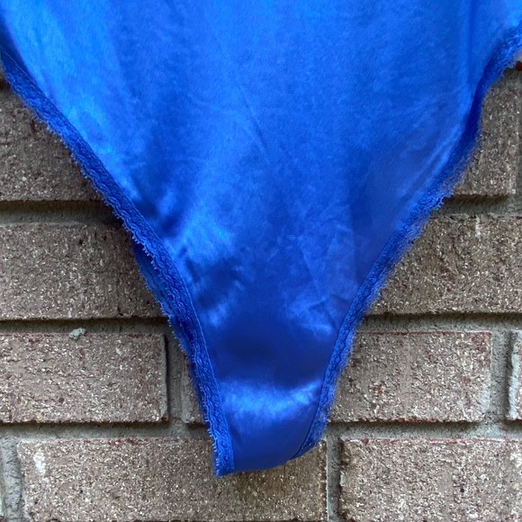 Vintage CONTEMPORARY COLLECTION Blue High Cut Nylon One Piece Nightie Lingerie - Picture 5 of 9